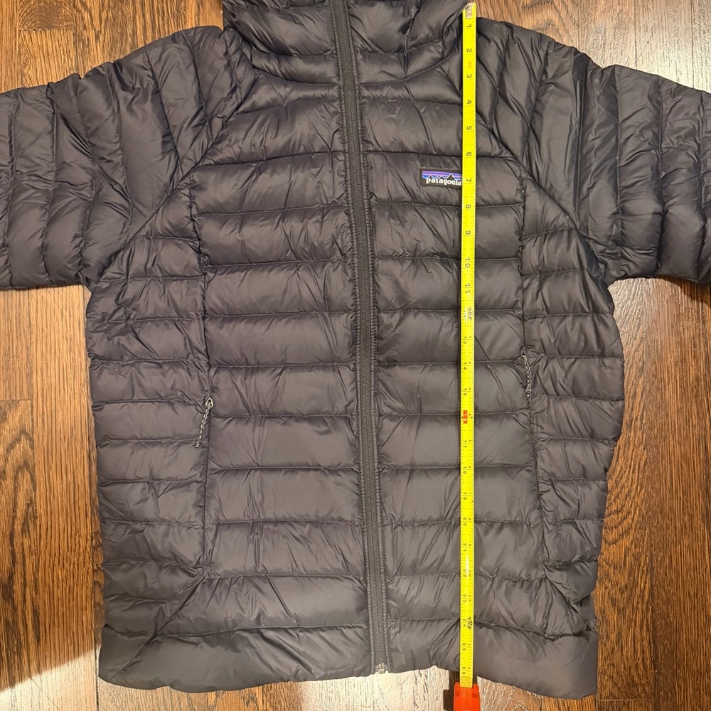 NWT Patagonia Black Women’s Down Sweater Hoody - Picture 14 of 15